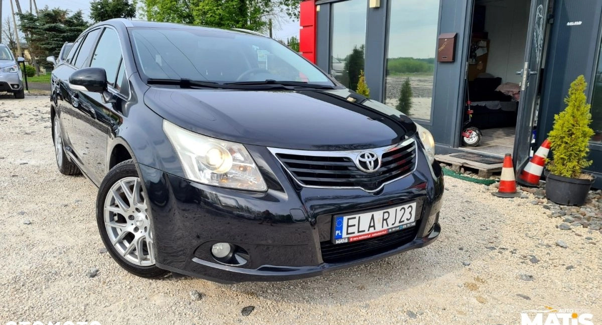 Toyota Avensis cena 34900 przebieg: 235000, rok produkcji 2011 z Wojnicz małe 781